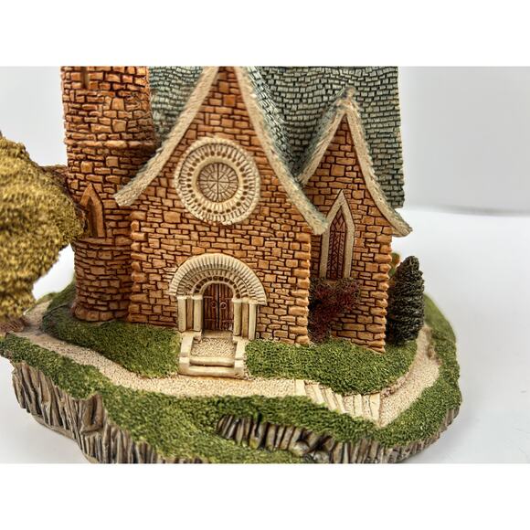 Lilliput Lane St. Patrick’s Church 1989 Irish Collection Cottage w/Box & Booklet - Picture 3 of 12